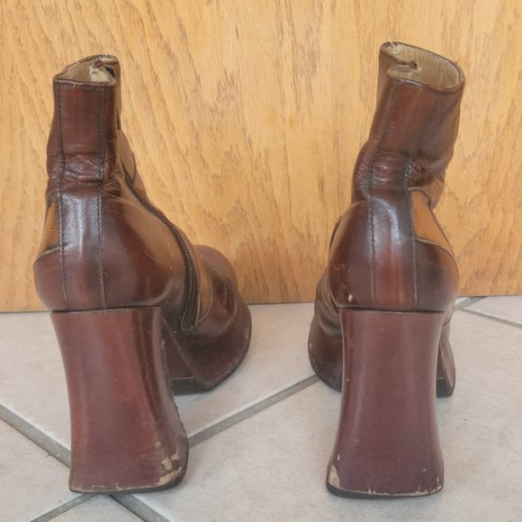 100% Real Leather Vintage Boots - Picture 4 of 11